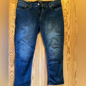 Mens Duer Performance Relaxed Taper Denim Jeans  38x30, stretchy & comfortable